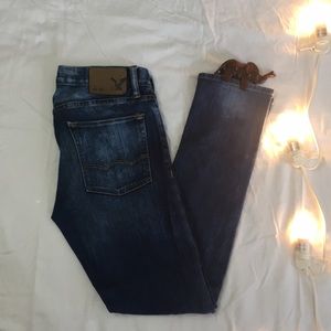 American eagle classic blue jeans